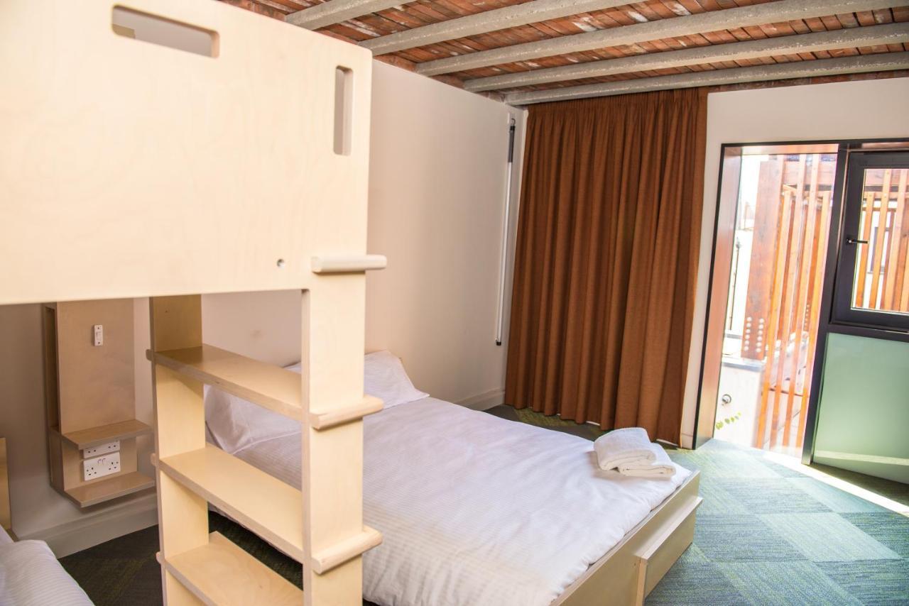 Hostal Neptune's *